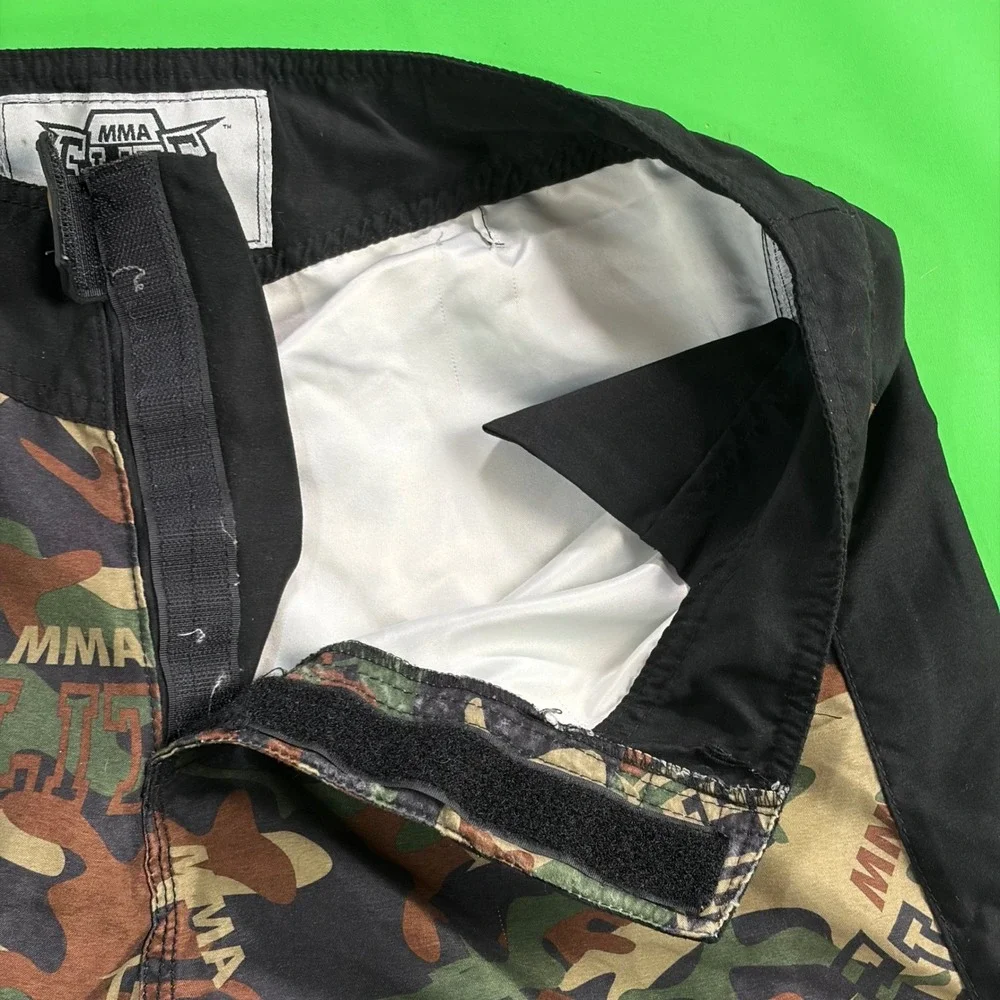 MMA Elite Board Shorts Mens M Camo Logo Graphic Training Combat Trunks Y2K-style